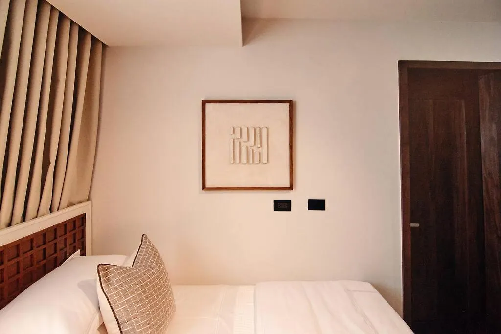 Apartment Luxurious Retreat In The Heart Of The City With Picuzzi & Gym Santiago De Los Caballeros